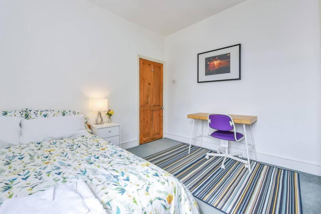 Groves 4 Bedroom, Shepherds Bush London Exterior photo