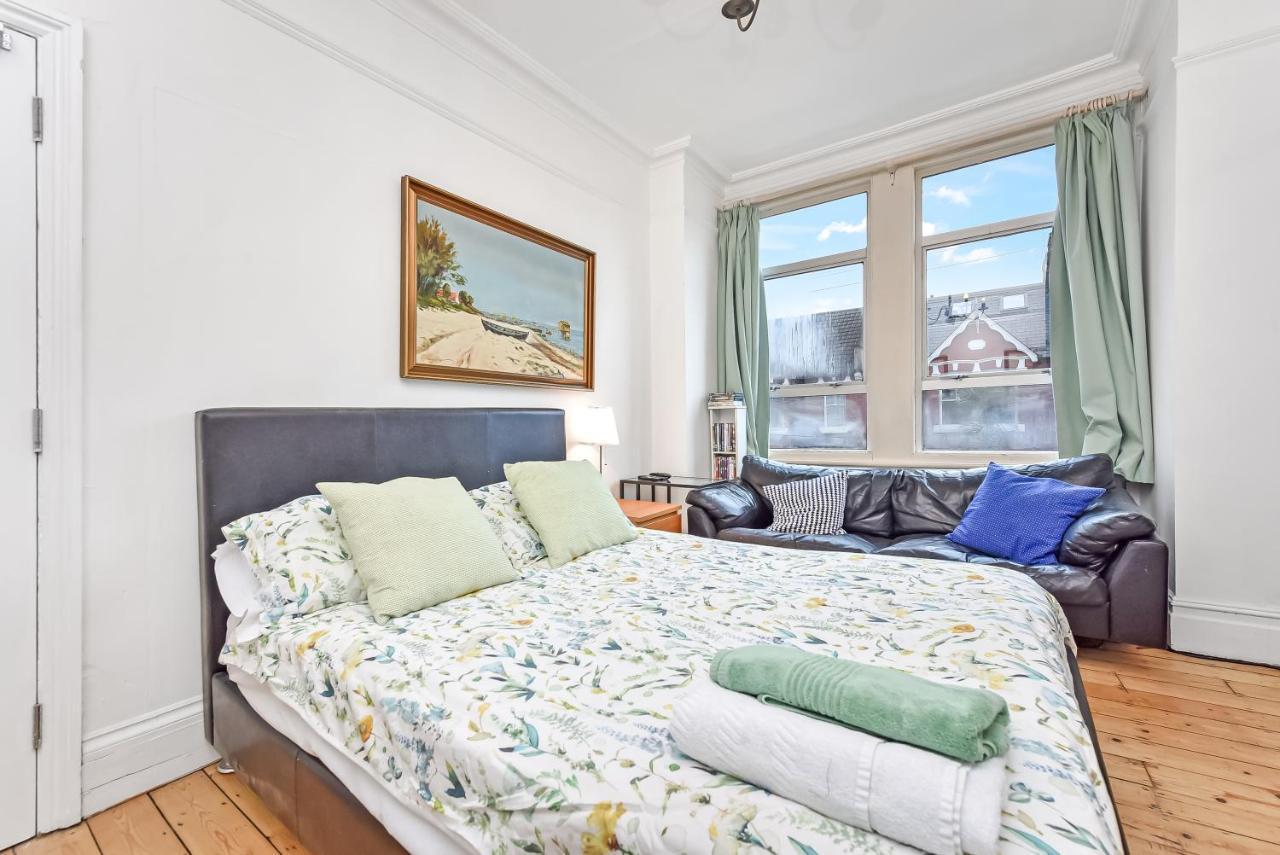 Groves 4 Bedroom, Shepherds Bush London Exterior photo