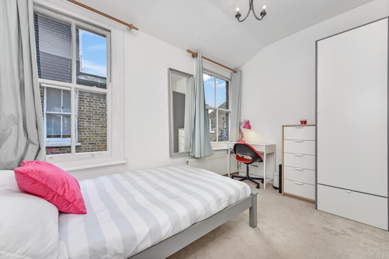 Groves 4 Bedroom, Shepherds Bush London Exterior photo